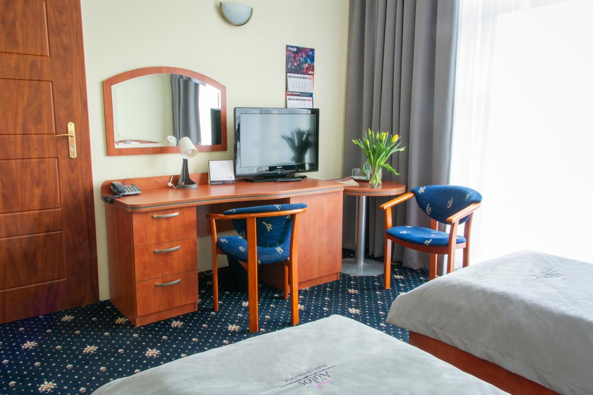 Hotel Restauracja Autos Солец-Куявски Экстерьер фото
