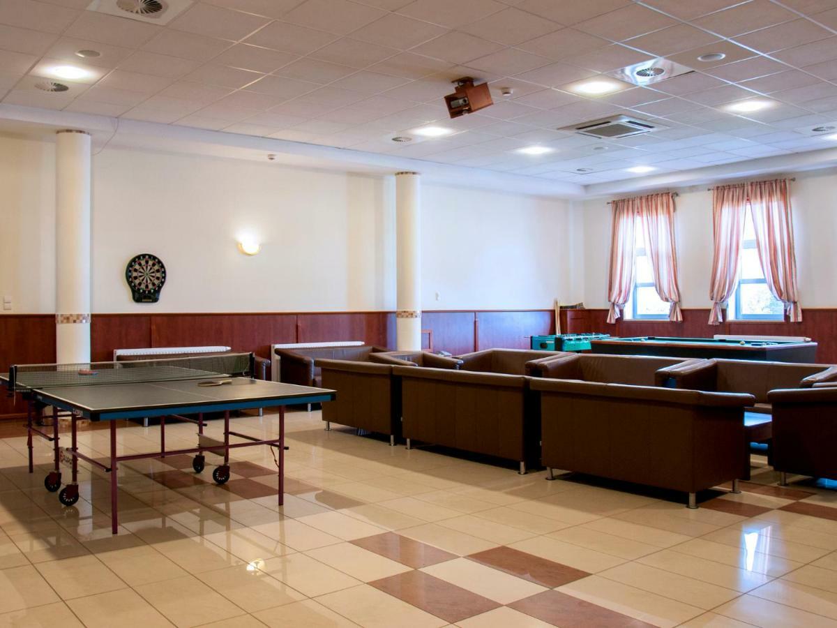 Hotel Restauracja Autos Солец-Куявски Экстерьер фото