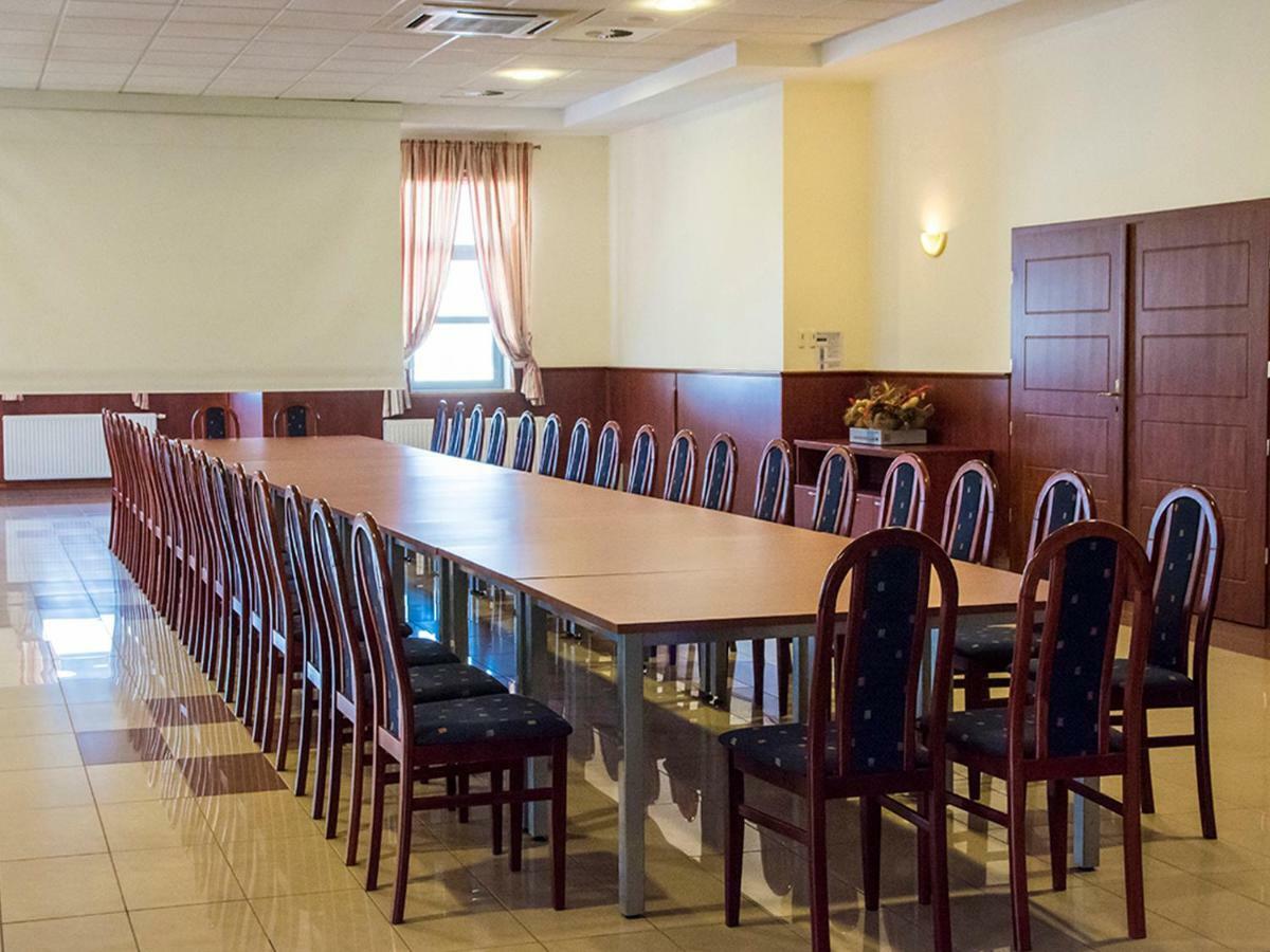 Hotel Restauracja Autos Солец-Куявски Экстерьер фото